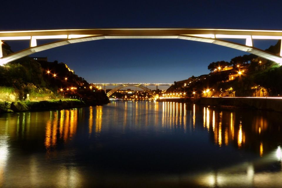 Porto Night Tour With Dinner and Fado Show - Tour Highlights and Monuments