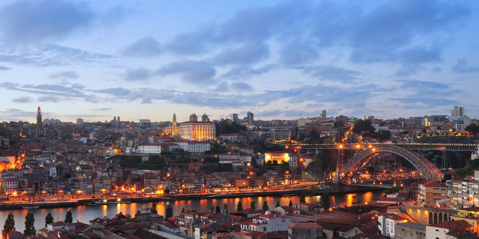 Porto: Night Tour With Traditional Dinner and Fado Show - Activity Highlights