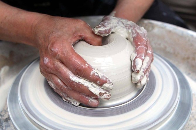 Pottery Class Wheel Throwing Introduction - Inclusions and Logistics
