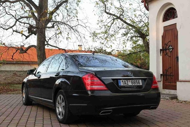 Prague Airport Luxury Transfer by a Mercedes Benz S Class - Service Overview