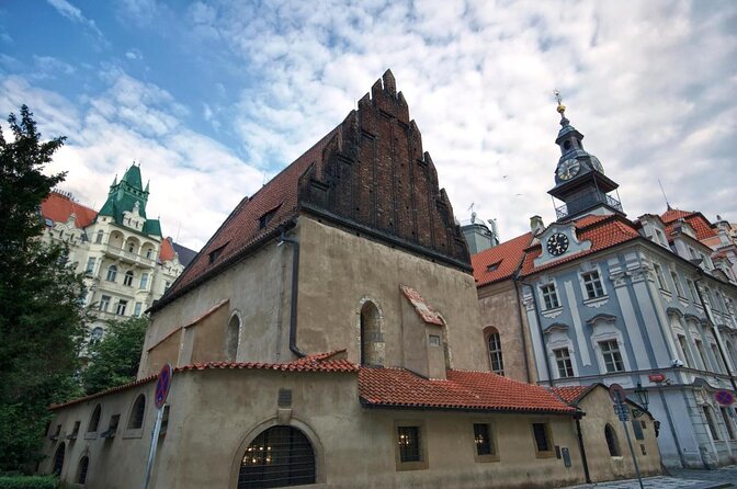 Prague Old Town and Jewish Quarter 90 Minutes Guided Tour - Landmarks Off the Beaten Path
