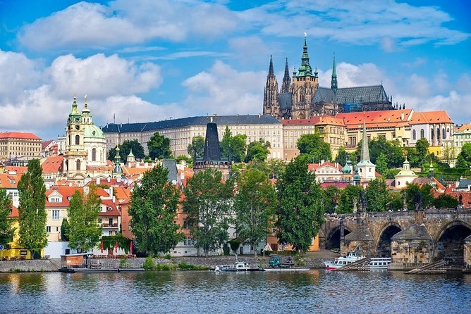 Prague Sightseeing Tour Including Prague Castle Visit - Logistics and Pickup