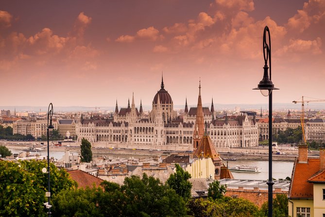 Prague to Budapest - Private Transfer With 2 Hours of Sightseeing - Travel Experience