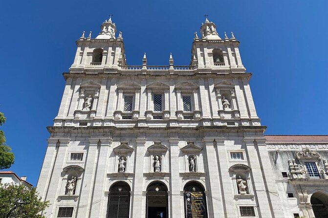 Private 1H30 Tuk Tuk Tour in Lisbon City - Meeting Point Details