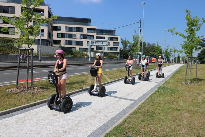 Private 3-h of Grand Combo Tour on Segway and E-Scooter/ E-Bike - Logistics