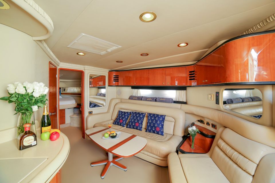 Private 45' Yacht in Cabo - Included in the Activity