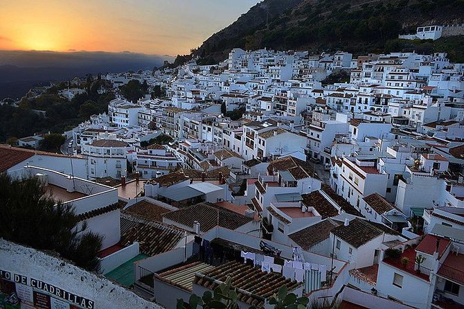 Private 8-Hour Tour to Mijas Marbella and Puerto Banús From Malaga - Cancellation Policy Details