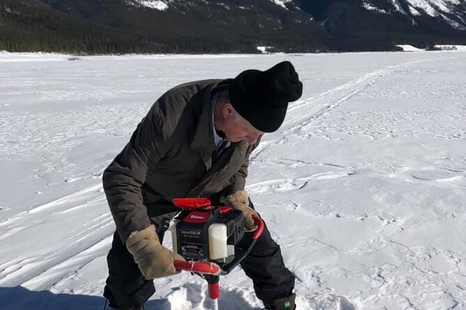 Private All Inclusive Ice Fishing Experience - Equipment and Meeting Point
