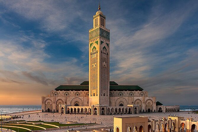Private and Guided Tour of the City of Casablanca - Exclusive Itinerary