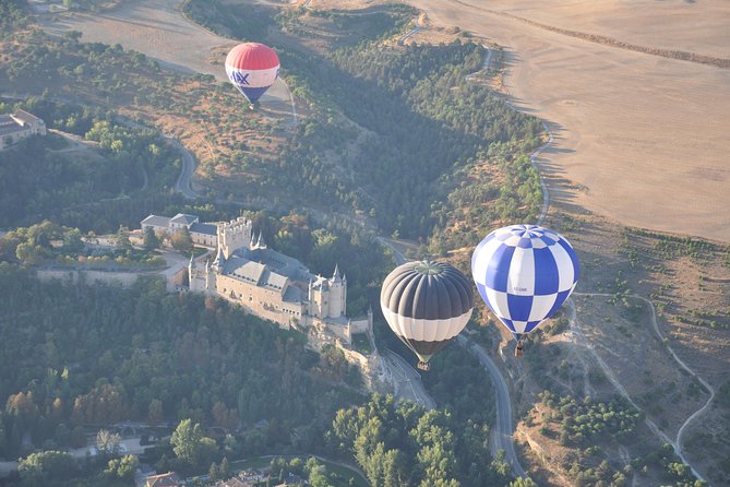 Private Balloon Ride for 2 in Segovia With Optional Transportation From Madrid - Overview and Experience Expectations