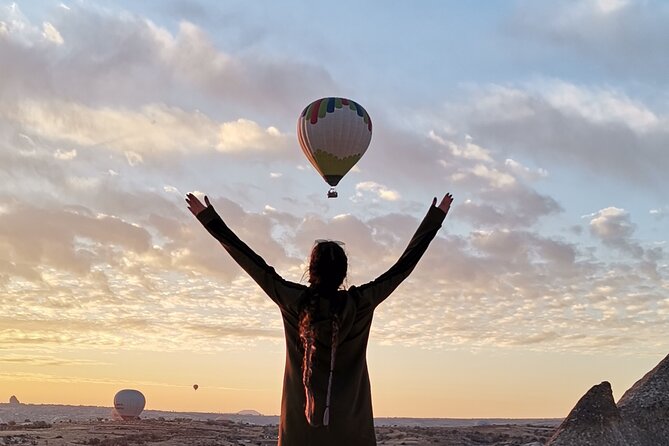 Private Balloon Sunrise Photography Tour in Göreme Love Valley - Traveler Reviews