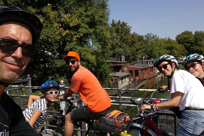 Private Berlin Bike Tour in Spanish or English - Language Options Available