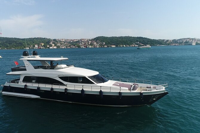 Private Bosphorus Sightseeing Cruise on Luxury Yacht - Renowned Attractions