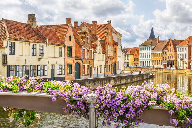 Private Bruges' Iconic Sites and Chocolate Tasting Tour - Historical Landmarks Visited