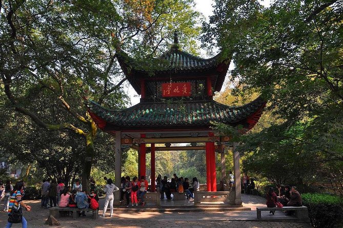 Private Changsha Day Tour: Yuelu Mountain, Yuelu Academy and Orange Island - Pricing Information