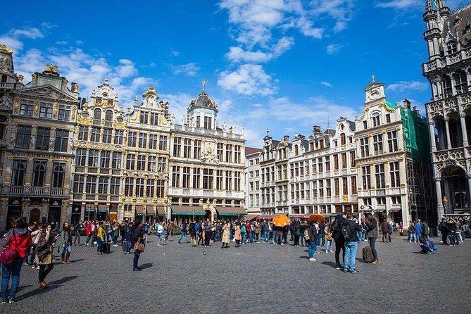 Private Chocolate Tour : Visit Brussels While You Are Eating Chocolates - Explore Iconic Chocolate Shops in Brussels