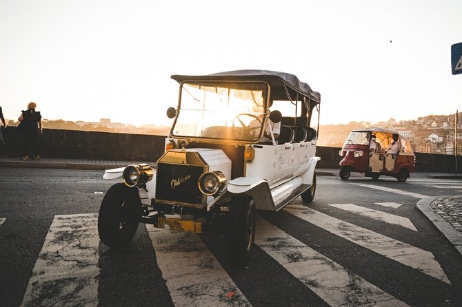 Private CityTour Tuk Vintage Car Tour in Porto - Tour Inclusions