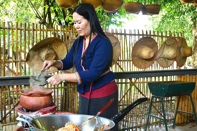 Private Cooking Class: Learn to Cook Northern Thai Food in Countryside Home - Market Tour Details