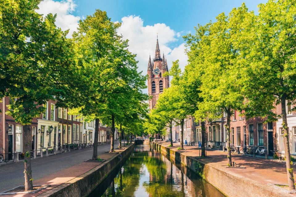 Private Day Tour of Amsterdam's Old Town Highlights by Car - Tour Duration and Guides Information