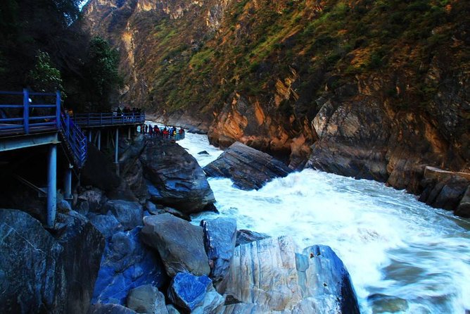 Private Day Tour to Tiger Leaping Gorge Zhiyun Lamaism Monastery From Lijiang - Inclusions and Exclusions
