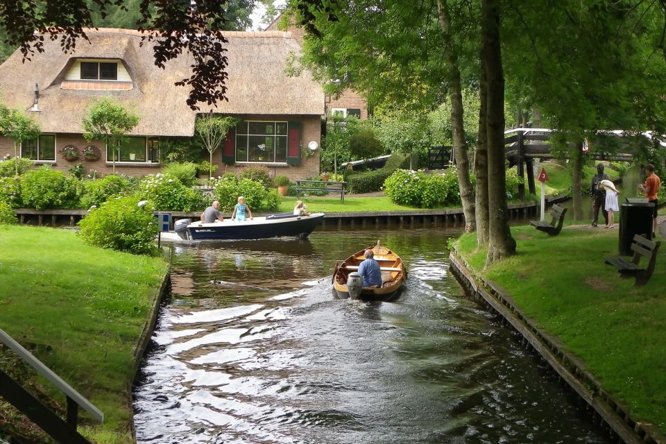 Private Day Trip to Giethoorn and the Afsluitdijk - Tour Highlights