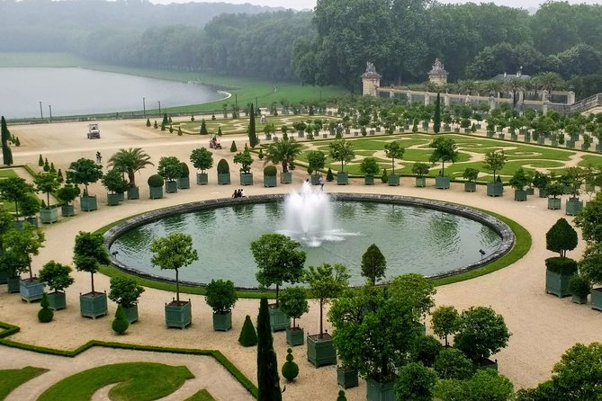 Private Day Trip Tour to Versailles With a Local - Itinerary Overview