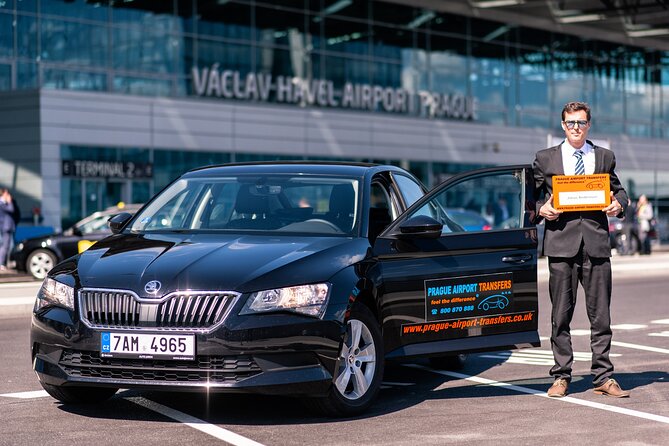 Private Departure Transfer: Prague Airport - Inclusions Offered