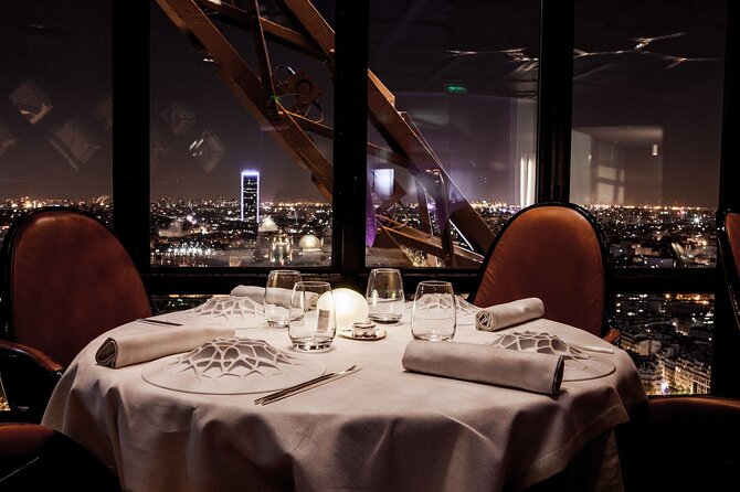 Private Dinner in Eiffel Tower and Seine River Cruise - Accessibility Information