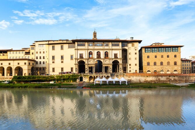 Private Family Tour of the Uffizi Gallery With Scavenger Hunt - Family-Friendly Features