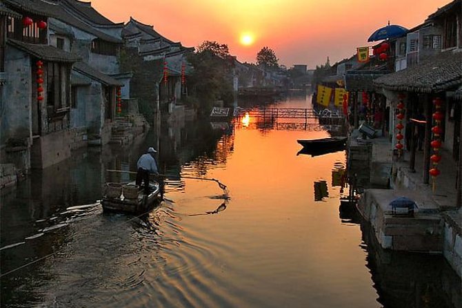 Private Fengjing and Xitang Water Town Sunset Boating Tour With Dinner From Shanghai - Customer Reviews