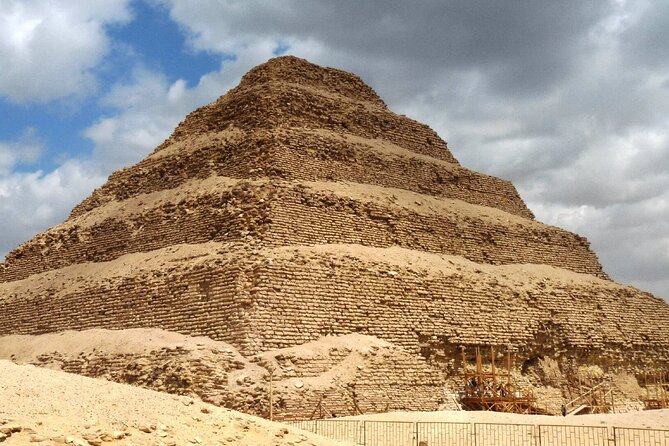 Private Full-Day Tour to Giza Pyramids,Sphinx,Memphis, and Saqqara - Pricing and Booking Information