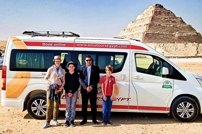 Private Full-Day Tour Visiting Giza Pyramids, Egyptian Museum and Old Market - Itinerary Highlights