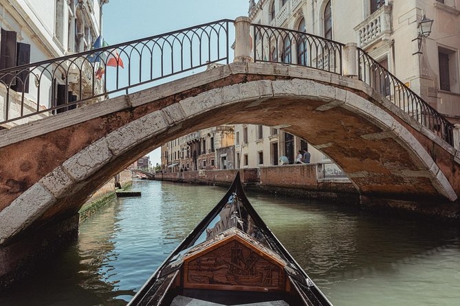 Private Gondola Ride in Venice Bacino Orseolo Rialto - Gondola Ride Experience Overview