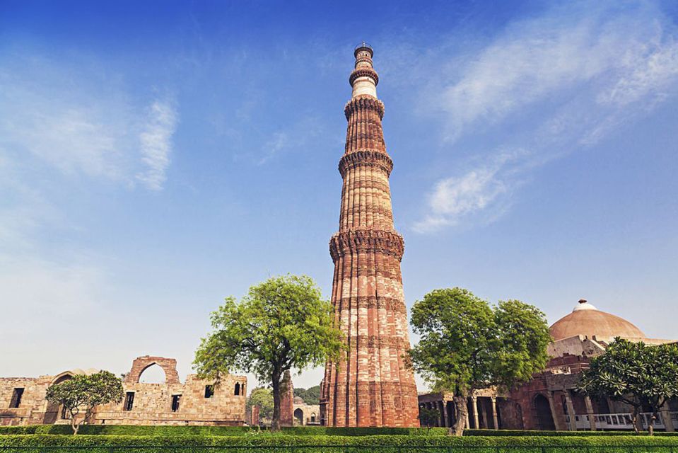 Private Guided Day Trip: Explore the Old and New Delhi Tour - Tour Highlights