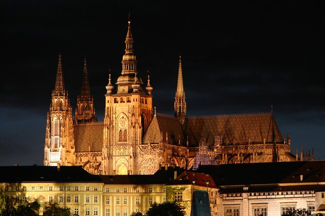 Private Guided Historical Walking Tour in Prague Castle Complex - Meeting and Pickup Details