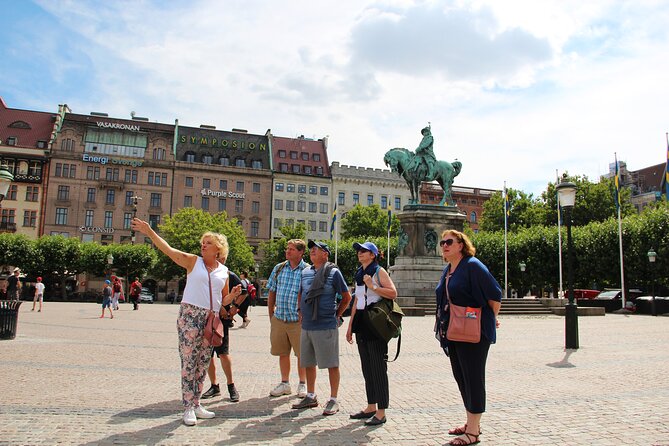 Private Guided Tour in Malmo by Minivan - Meeting and Pickup Details