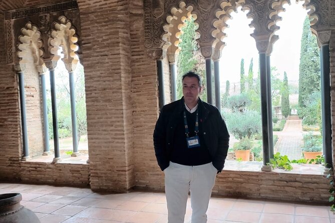 Private Guided Tour in Toledo With Ricardo Official Guide Toledo - Meeting and Pickup Logistics