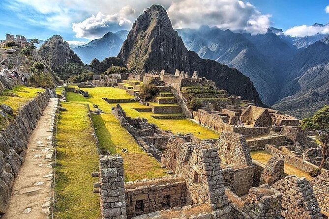 Private Guided Tour to Machu Picchu From Aguas Calientes - Tour Inclusions