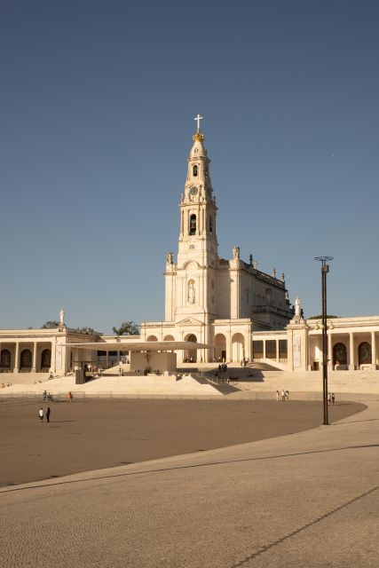 Private Half Day Tour in Fatima Sanctuary - Booking Information and Location