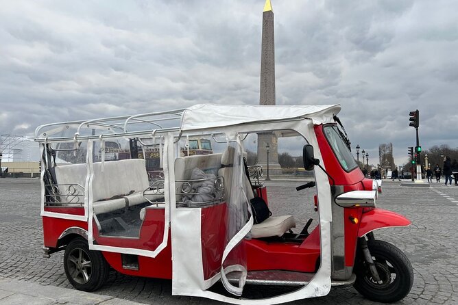 Private Highlights of Paris Tuk-Tuk Experience - Enjoy Personalized Sightseeing