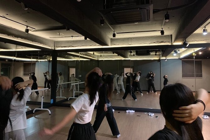 Private K-Pop Class and Tour in Seoul, South Korea - Instructor Background