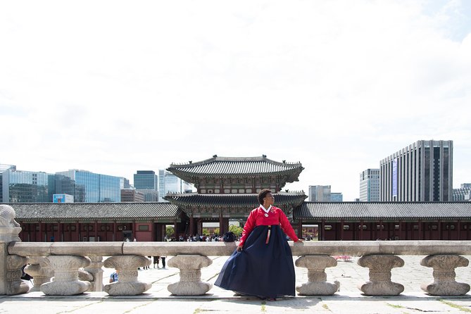 Private Palace Photo Shoot in Seoul With a Photographer - Logistics