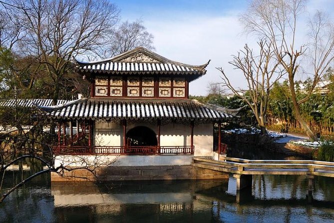 Private Suzhou Garden and Water Town Highlight Trip With Hotel or Railway Station Transfer - Traveler Experience