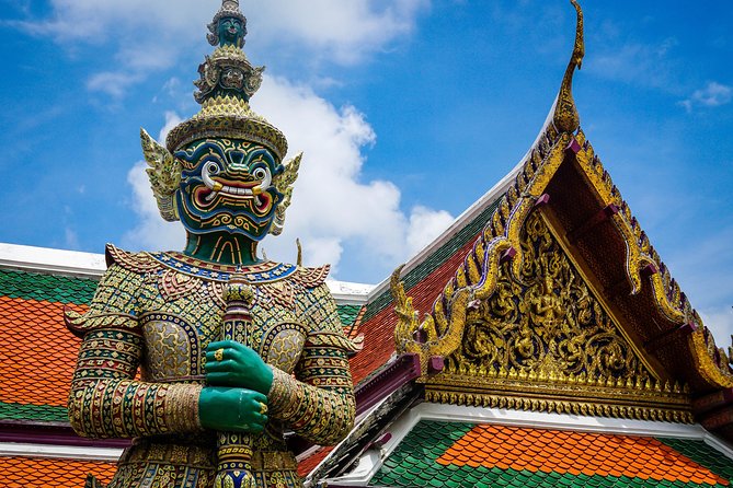 Private Tastes & Temples Along the Chao Phraya - Culinary Delights in Bangkok