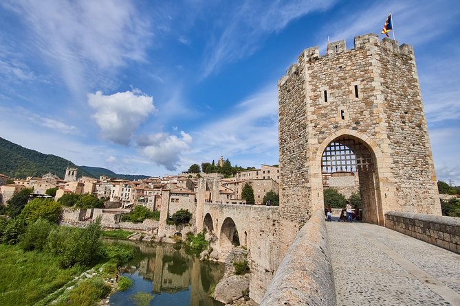 Private Three Medieval Towns Tour Local Lunch From Barcelona - Reviews and Testimonials