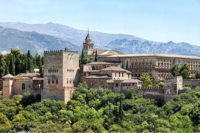 Private Tour Alhambra of Granada and Mosque of Cordoba – From Madrid