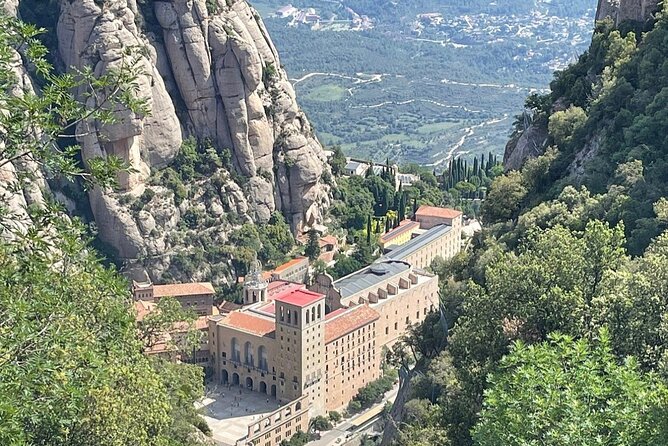 Private Tour From Barcelona to Montserrat - What To Expect on the Tour