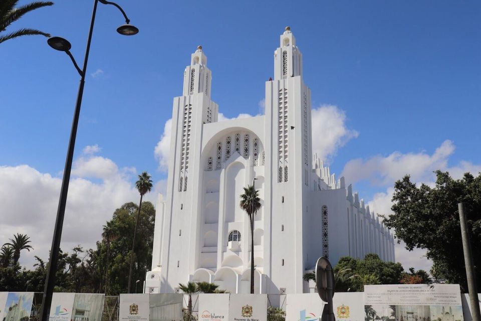 Private Tour the Mosque Hassan II & Sacred Heart Cathedral - Itinerary Highlights & Changes