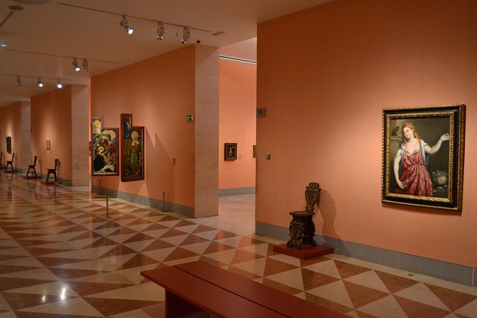 Private Tour: Thyssen-Bornemisza Museum With Skip-The-Line Access - Operating Hours