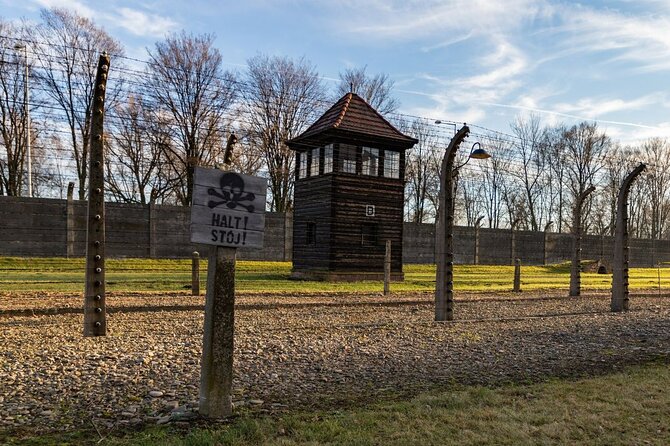 Private Tour to Auschwitz From Prague - Transportation Options